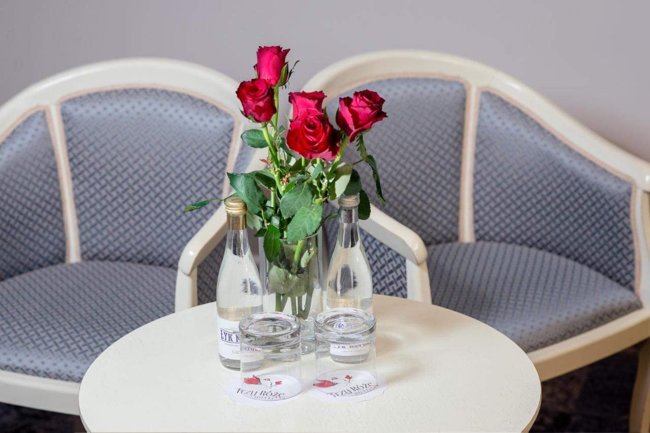 Hotel Trzy Roze 3*