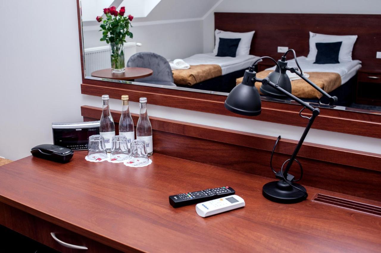 Hotel Trzy Roze Zemborzyce Dolne